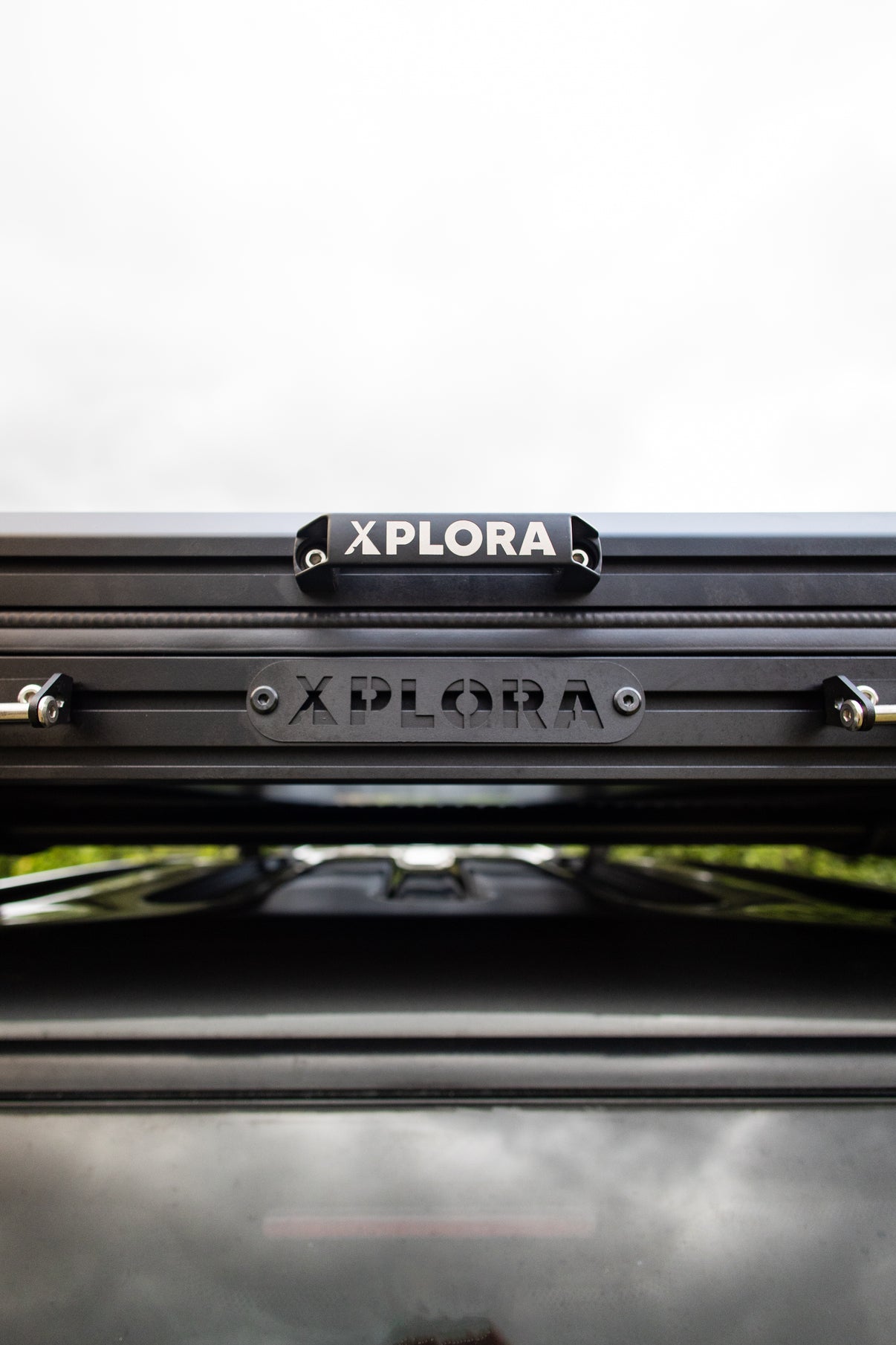 Xplora Aluminium Hard Shell Tent Double Hinge - Rear opening/Clam Shell