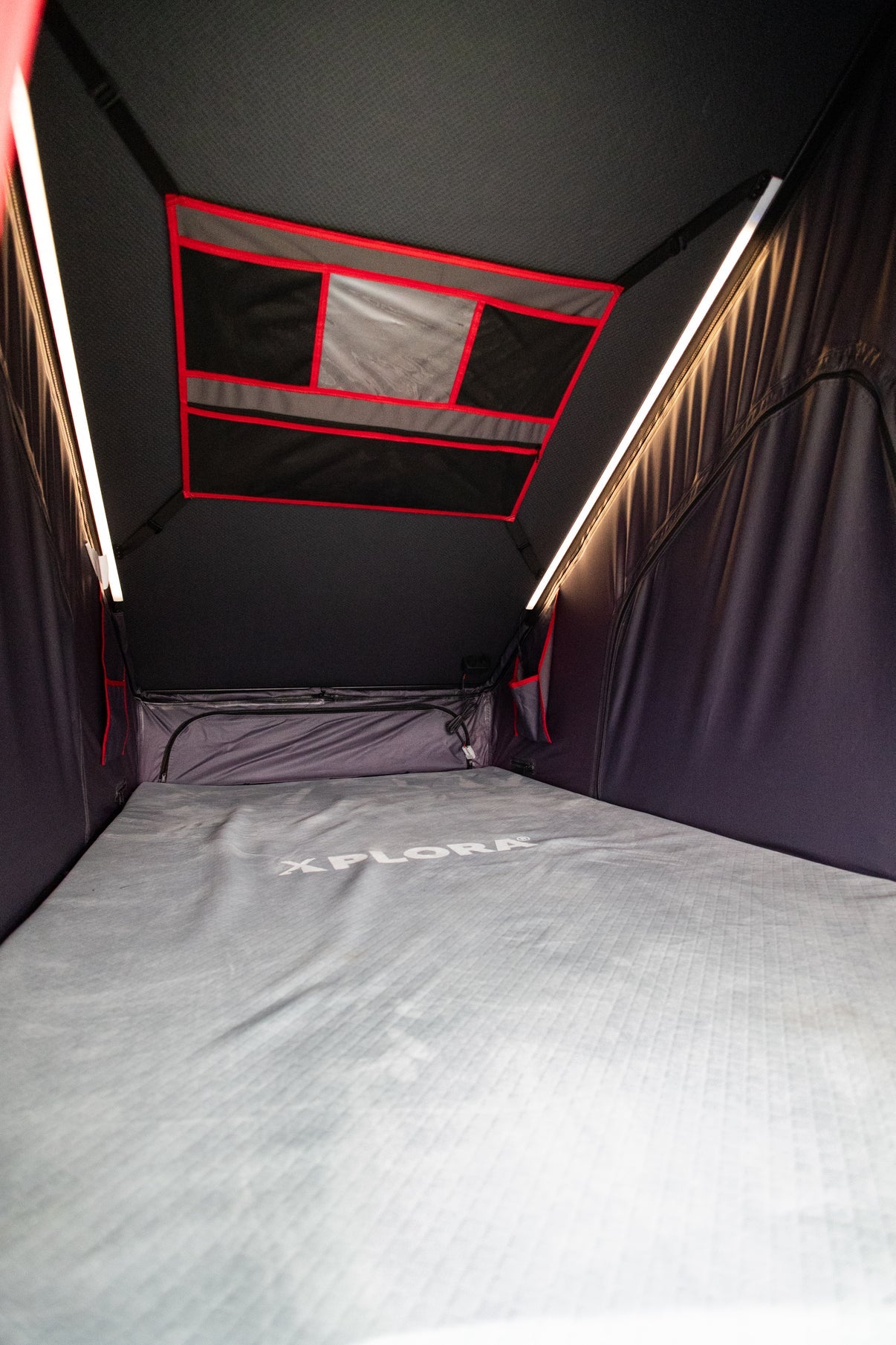 Xplora Aluminium Hard Shell Tent Double Hinge - Rear opening/Clam Shell