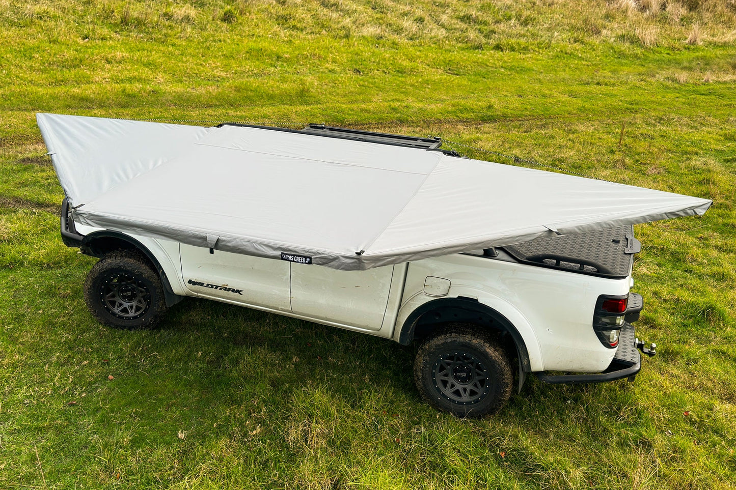 Fantail 180 Car Rooftop Awning